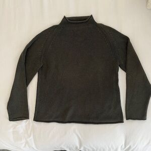 Banana Republic Classic Men's XL Rolled Hem Sweater